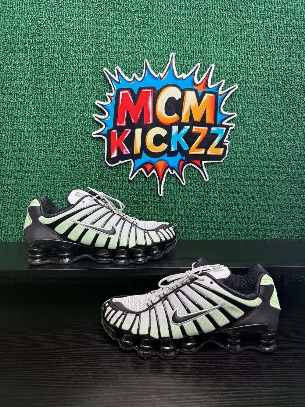 Nike Shox TL Vapor Green/Black/Photon Dust Men’s Size 12 Brand New